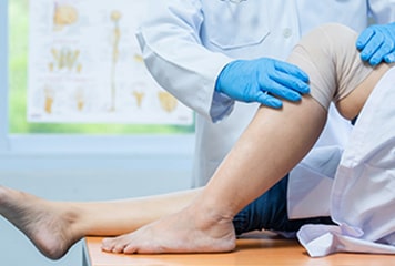 Knee Replacement Surgeon in Ghaziabad